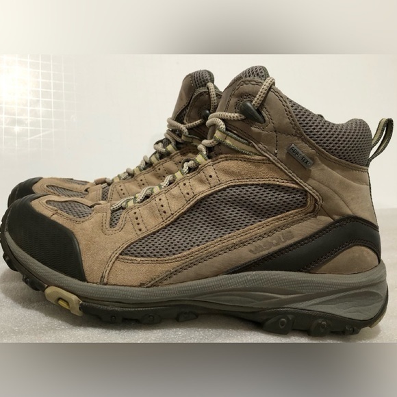 Vasque Gore-Tex Hiking Boots